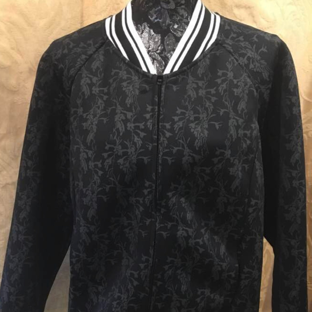 Like new Fabletics Bomber Jacket, Black/White, XXL - Picture 1 of 2